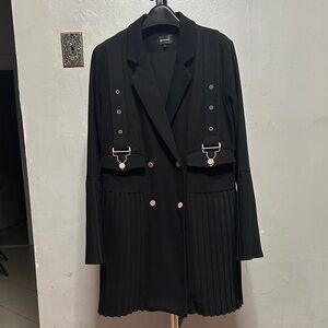 Chic Black Double-Breasted Women's Blazer